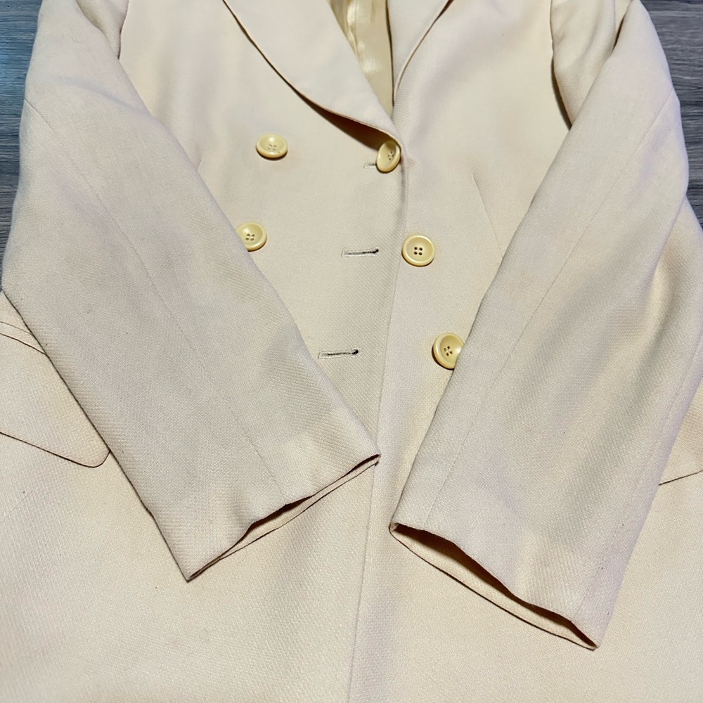 M.T. Studio Morgan Taylor Beige tan double breast Coat blazer size 6 - Picture 4 of 7